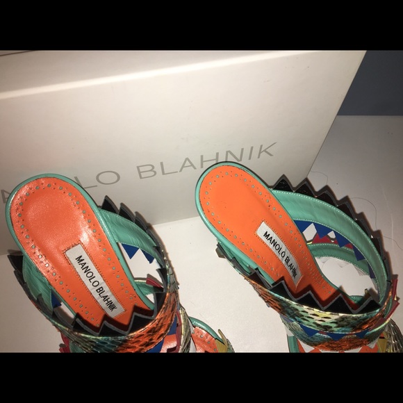 Manolo Blahnik Aperge Snakeskin Heels 37.5 - Picture 3 of 6